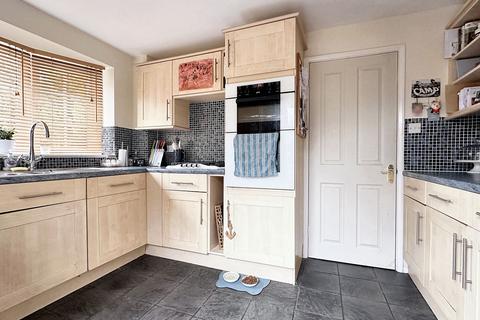 6 Armada Drive, Hythe, Southampton, SO45 5BS