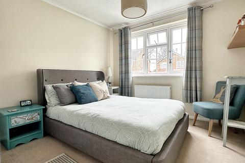 6 Armada Drive, Hythe, Southampton, SO45 5BS