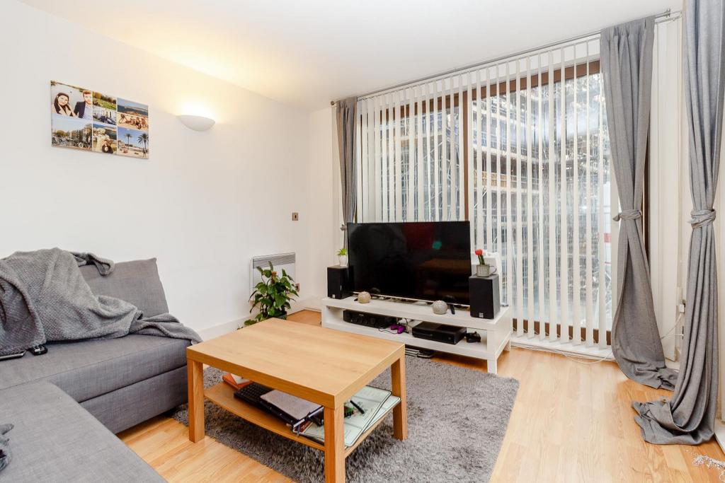 8403338-interior09-800.jpg