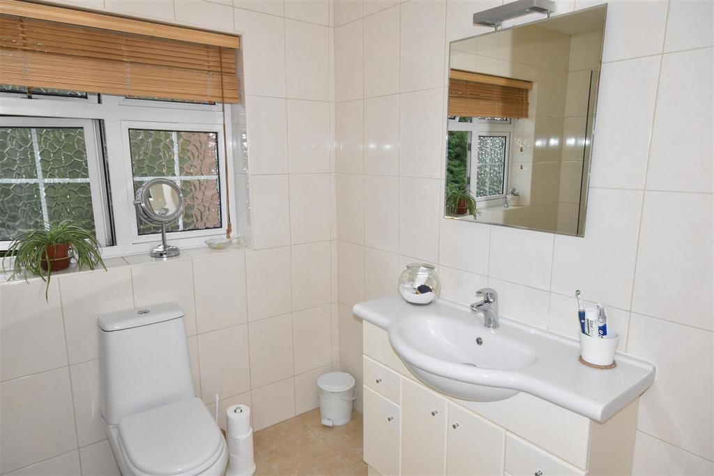 En suite shower room