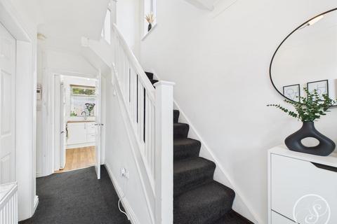 5 bedroom semi-detached house for sale, Hetton Road, Leeds