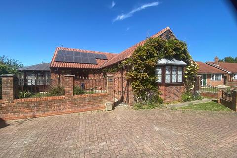 5 bedroom detached bungalow for sale, Westgate Manor, Patrington