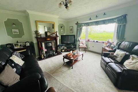 5 bedroom detached bungalow for sale, Westgate Manor, Patrington