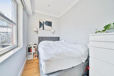 1 bedroom flat for sale, Palace Court, Bayswater, London, W2