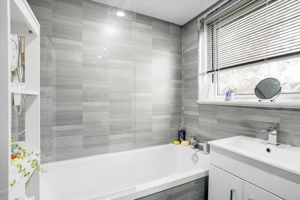 Bathroom (2)