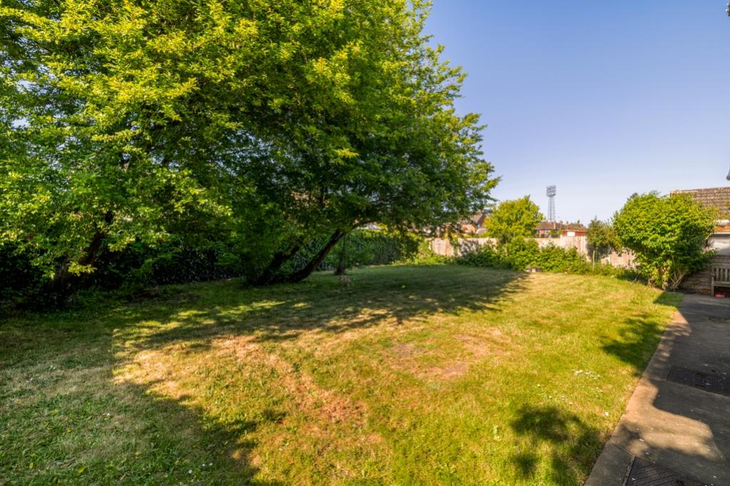 10 Pilgrim Road (Boston)-13