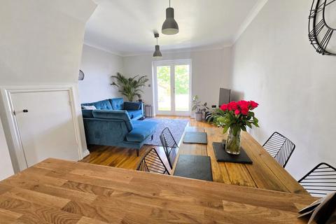 15 Bishops Close, Saltash, PL12 6HP