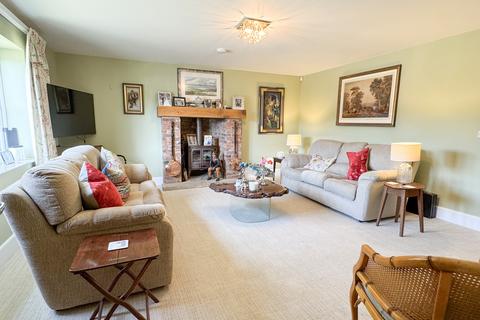 4 bedroom link detached house for sale, Oakley, Buckinghamshire
