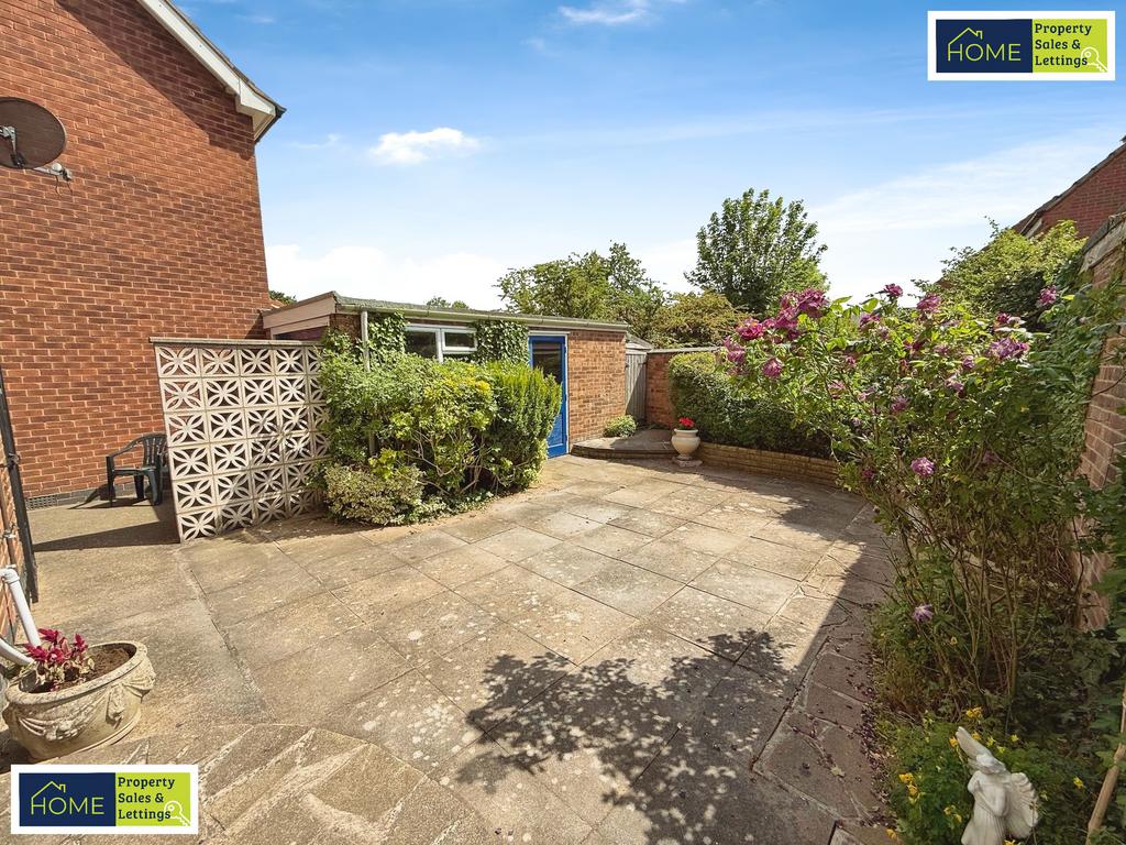 Eton Close, Knighton, Leicester, LE2 3 TZ
