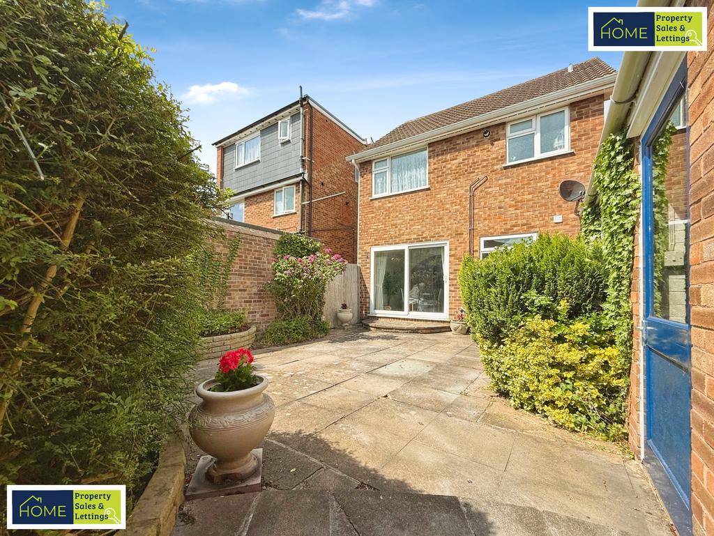 Eton Close, Knighton, Leicester, LE2 3 TZ