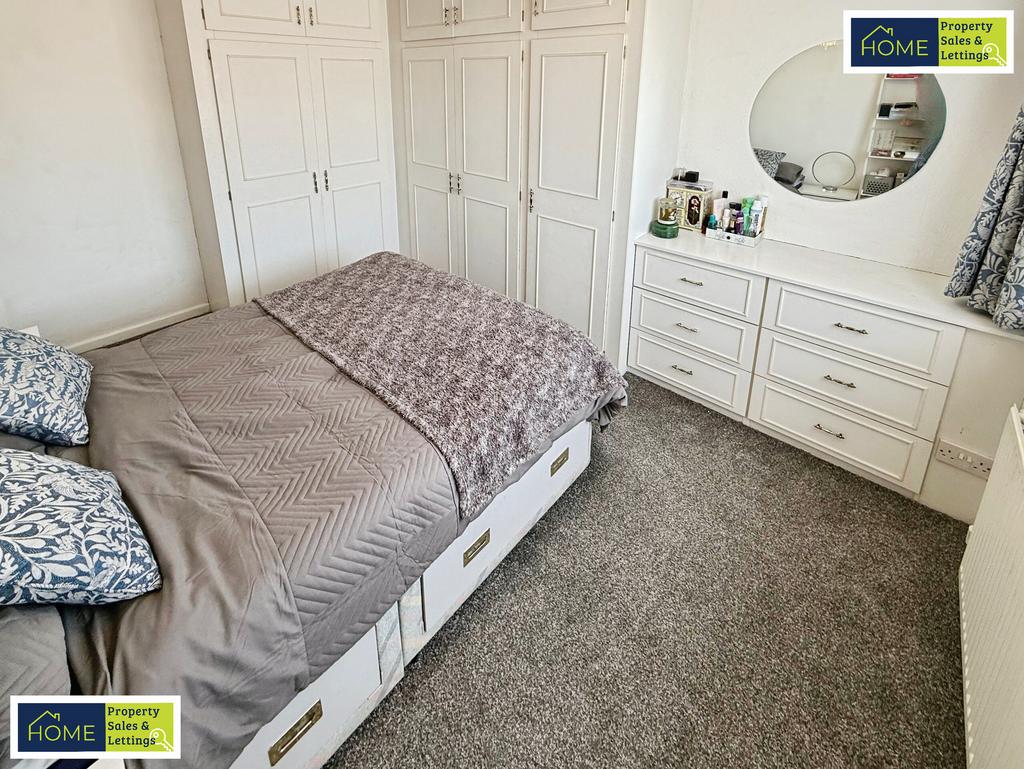 Eton Close, Knighton, Leicester, LE2 3 TZ
