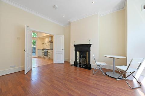 1 bedroom ground floor flat for sale, Argyle Road, Ealing