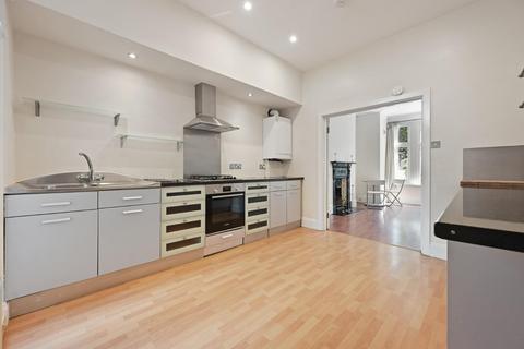 1 bedroom ground floor flat for sale, Argyle Road, Ealing