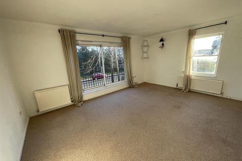 2 bedroom flat for sale, Christchurch Court, 77 Christchurch Road, Cheltenham