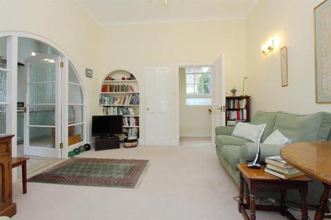 undefined, The Close, Salisbury