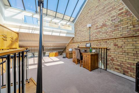 undefined, Pump House Close, London, SE16