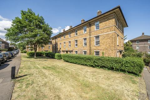18 Ryculff Square, London, SE3 0SN