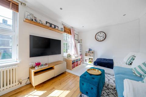 18 Ryculff Square, London, SE3 0SN
