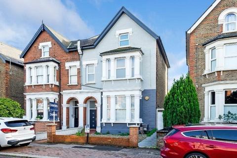 Park Avenue, Alexandra Park, N22 7HA