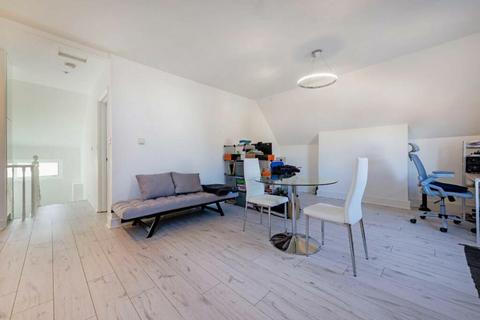 1 bedroom flat for sale, Park Avenue, Alexandra Park, N22 7HA