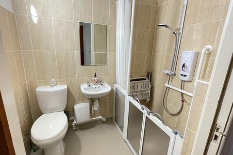 1 bedroom retirement property for sale, Gloddaeth Avenue, Llandudno
