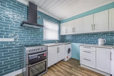 2 bedroom house for sale, Sandy Brow, Waterlooville PO7