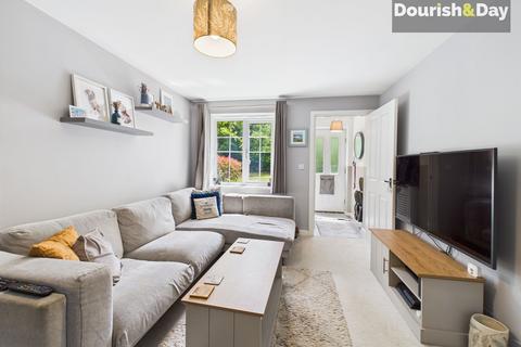 38 Macbeth Close, Penkridge, Stafford, ST19 5TW