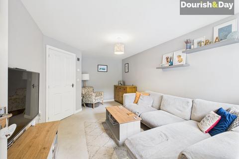 38 Macbeth Close, Penkridge, Stafford, ST19 5TW