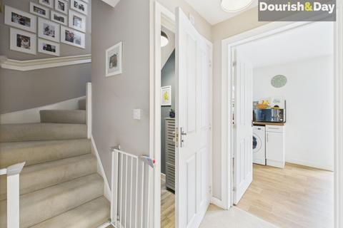 38 Macbeth Close, Penkridge, Stafford, ST19 5TW