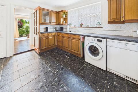 26 Orchard Close, Southwick, Brighton, BN42 4NJ
