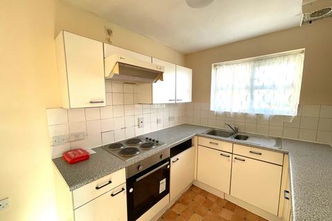 2 bedroom flat to rent, Lavender Place, Ilford IG1
