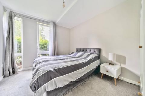 2 bedroom flat to rent, Blondin Way, Canada Water, London, SE16