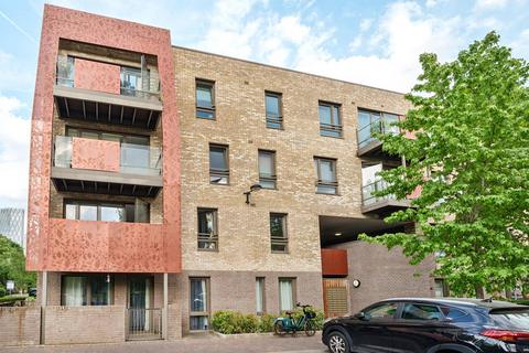 2 bedroom flat to rent, Blondin Way, Canada Water, London, SE16