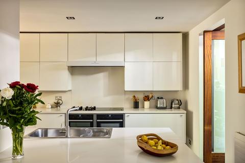 undefined, Regents Park Road, London, NW1