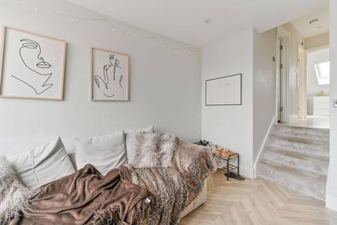 1 bedroom flat for sale, Holmesdale Road, Selhurst, London, SE25