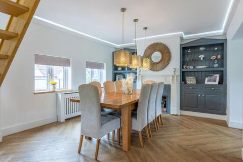 Coombe Cottage Lea End Lane, Hopwood, Birmingham, B48 7AX