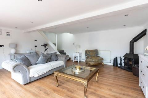 Coombe Cottage Lea End Lane, Hopwood, Birmingham, B48 7AX