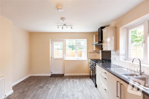 3 bedroom detached bungalow for sale, Oakhurst Drive, Wickford, Essex, SS12