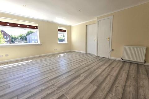 3 bedroom bungalow to rent, Ryat Drive, Newton Mearns, Glasgow