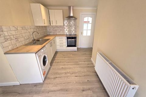 3 bedroom bungalow to rent, Ryat Drive, Newton Mearns, Glasgow