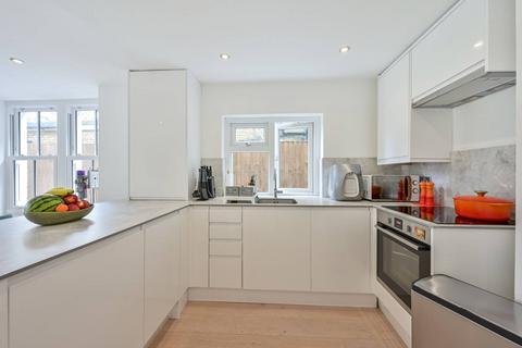 41a Latimer Road, Wimbledon, London, SW19 1EW