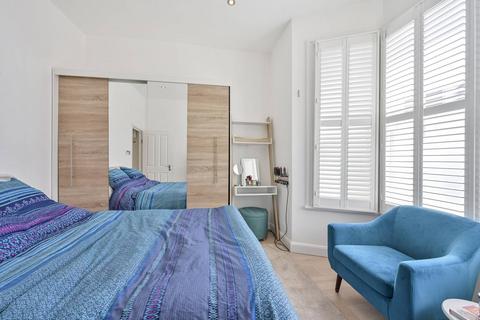 41a Latimer Road, Wimbledon, London, SW19 1EW