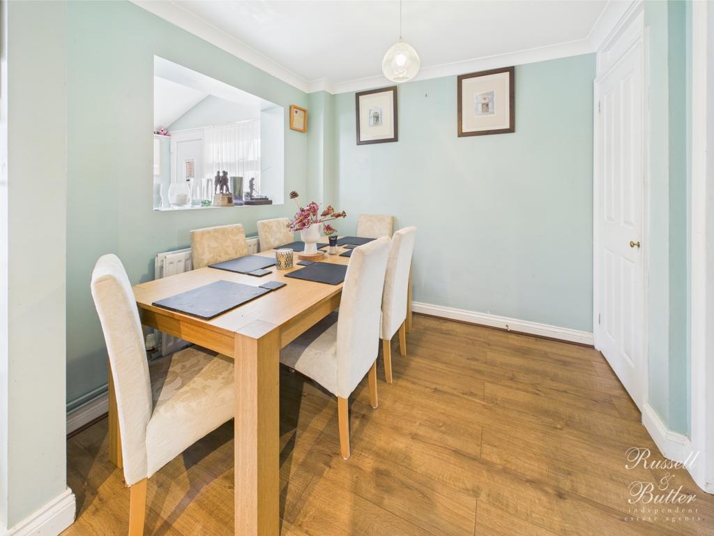 Cam01995 g0 pr0308 still010