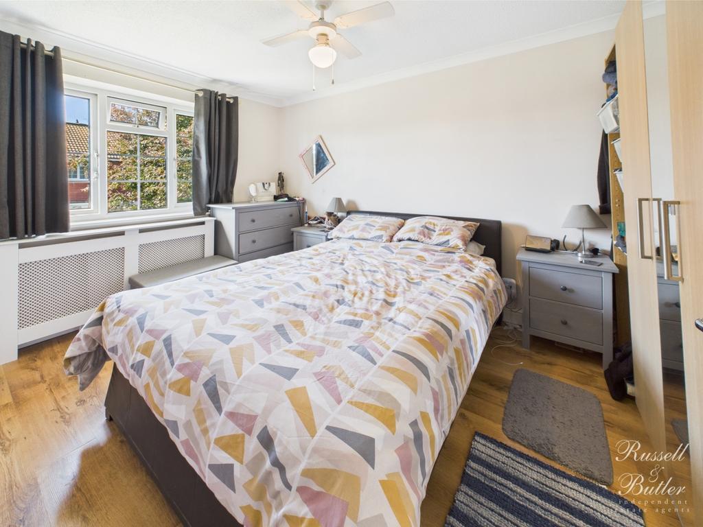 Cam01995 g0 pr0308 still018