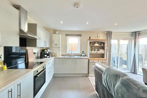 2 bedroom flat for sale, London Road, Sittingbourne ME10