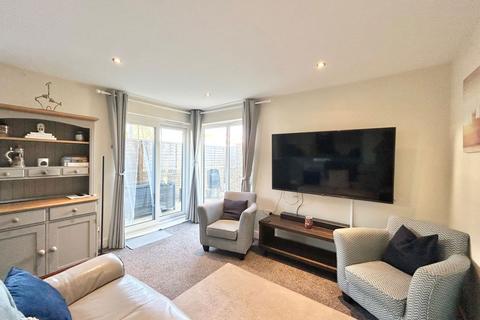 2 bedroom flat for sale, London Road, Sittingbourne ME10