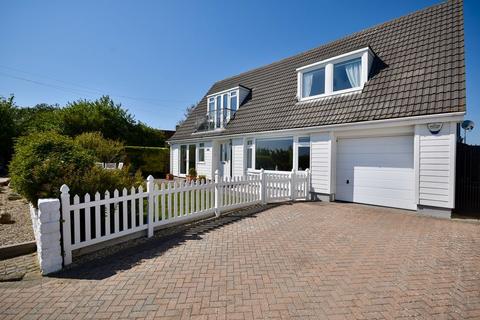 3 bedroom detached house for sale, Rayham Road, Whitstable CT5