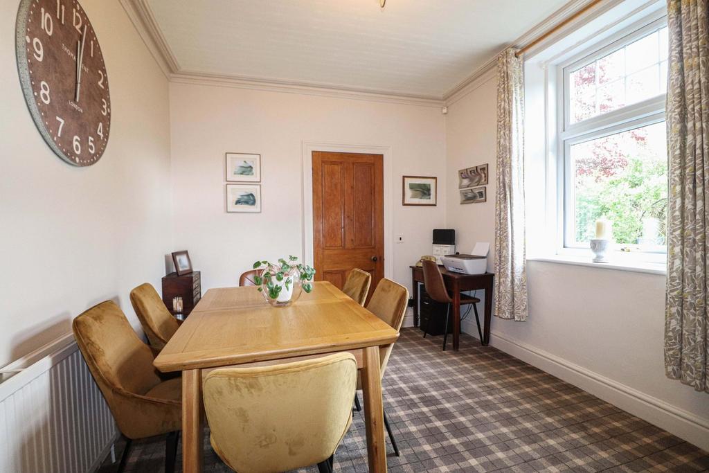 Dining Room/Bedroom