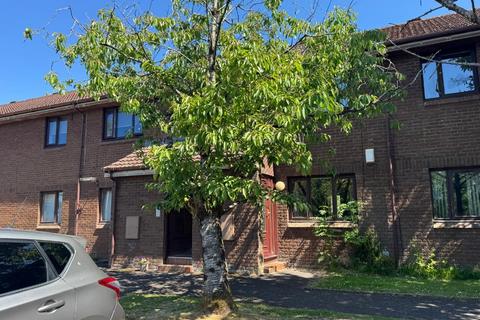 2 bedroom flat to rent, Woodmill, North Ayrshire KA13