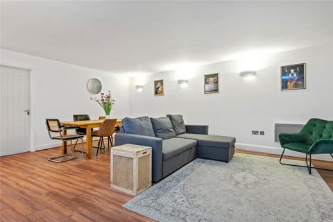 3 bedroom apartment to rent, Owen Street, London, EC1V
